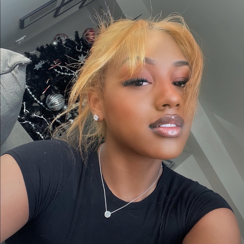 Meet your Posher, Tnyas